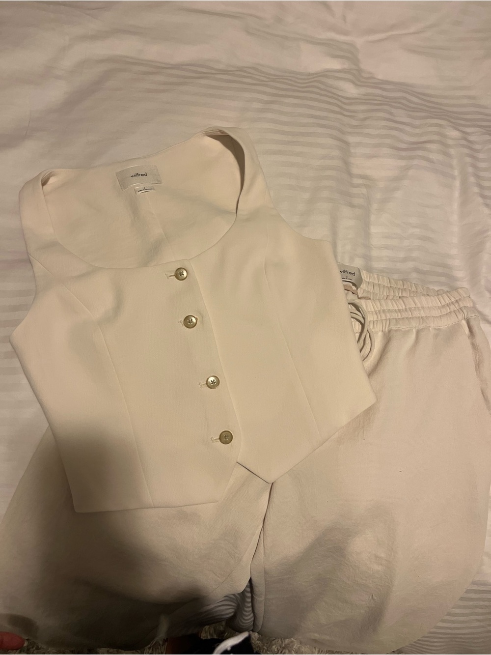 WILFRED Cream Button-Front Crop Top & Drawstring Pants Set - Picture 5 of 7